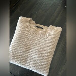 Banana Republic Soft Beige Crew Neck Sweater